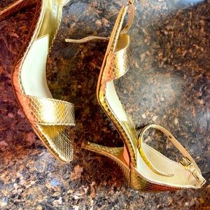 Michael kors Metallic gold 2 inch heels perfect for a night out or wedding!